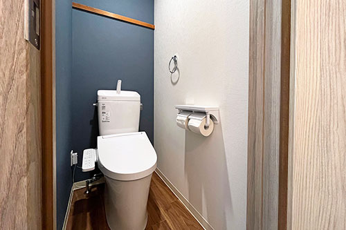 温泉シャワールームとトイレをすべての客室に完備